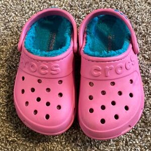 Size 10 toddler lined Crocs